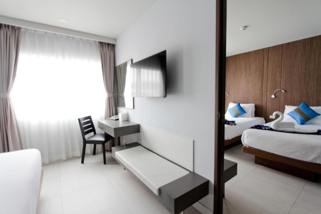 Elegancy Sansabai Hotel Patong Esterno foto